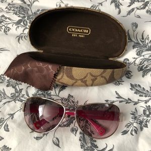Women’s Coach sunglasses - Pink